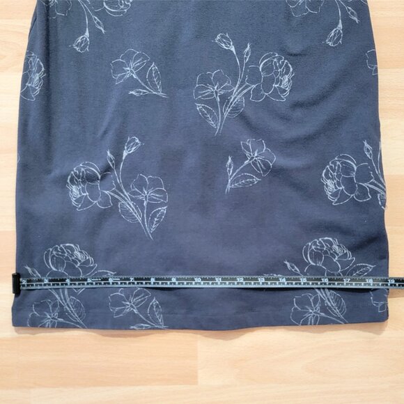 Old Navy Short Sleeve Gray Floral Knit Tee Shirt Dress | Size: SP - Picture 5 of 14
